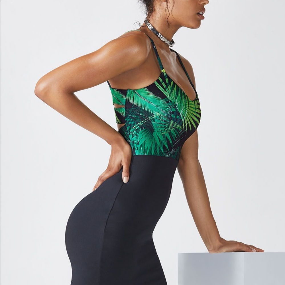 Tropical Bodycon Dress 🔥 Host pick🔥 - Picture 1 of 5
